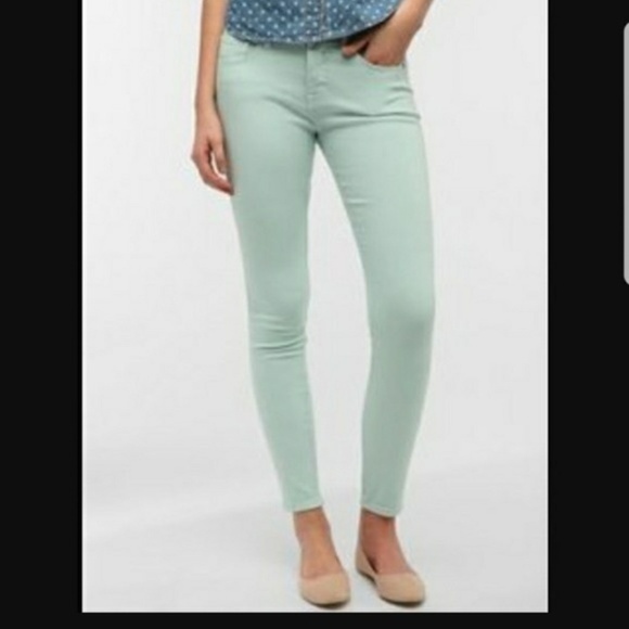 Urban Outfitters | Jeans | Bdg Mid Rise 